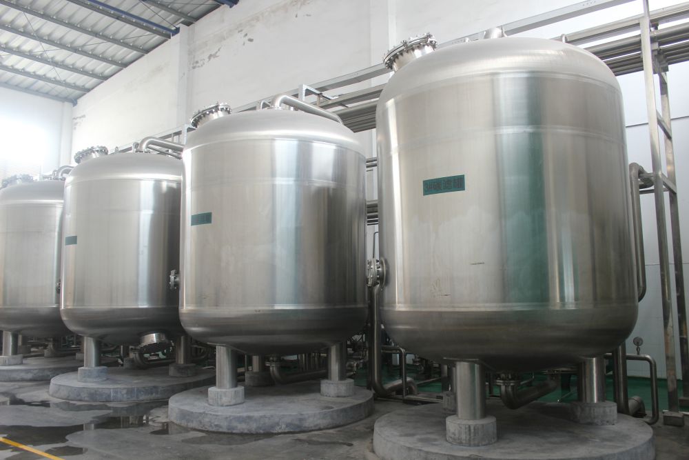 廣州(zhou)某(mou)某(mou)啤(pi)酒100噸過(guo)濾輭化(hua)水工(gong)程