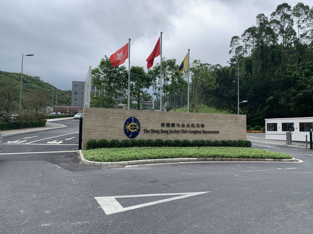 香港(gang)某(mou)某(mou)過濾係統
